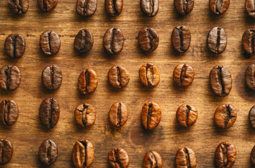Saiba como a cor do grão influencia no sabor do café