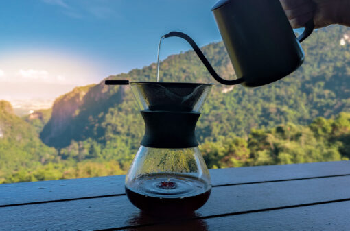 Saiba qual a forma mais saudável de fazer café