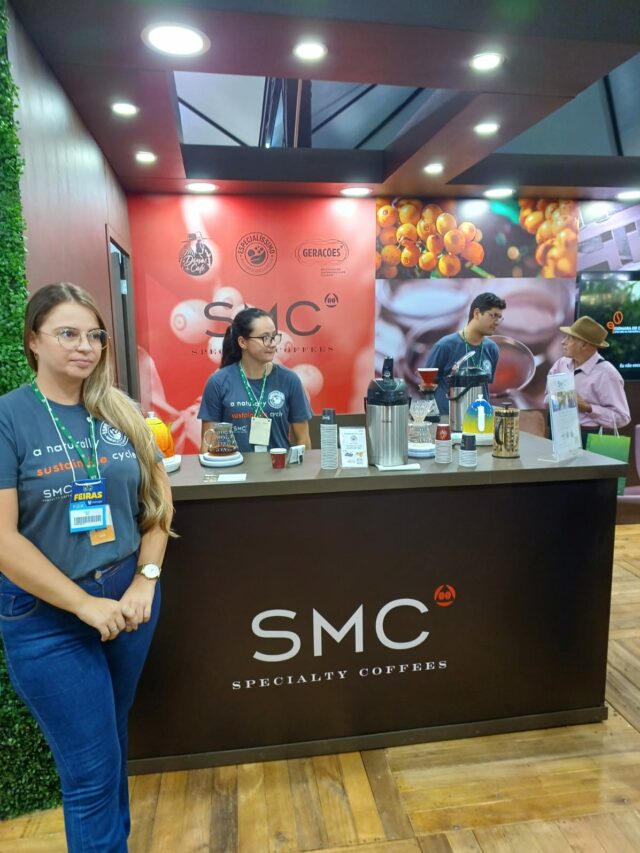 Femagri 2024: Estande da SMC prepara cafés especiais da Cooxupé